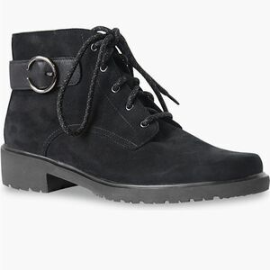 Munro Women’s Bradley II Boots Black size 6M